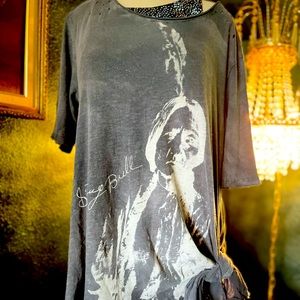 Rare Magnolia Pearl tee